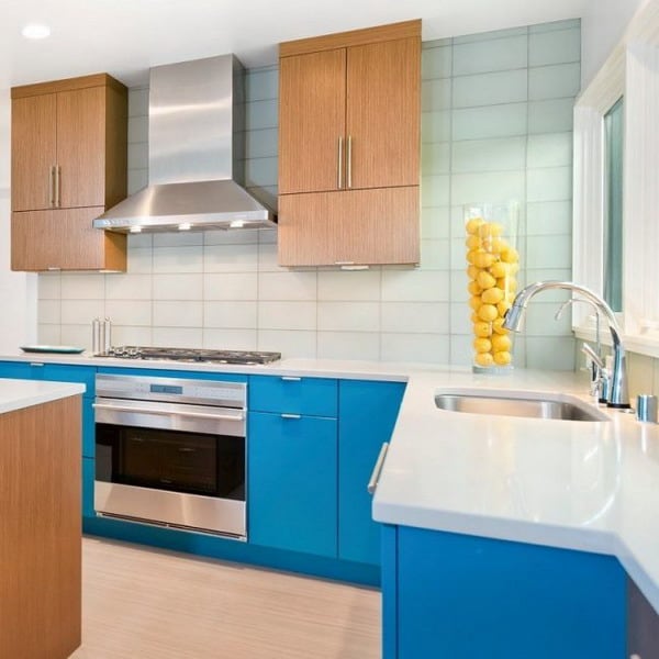 móveis de cozinha em azul