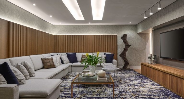 sofá modular em sala de estar moderna