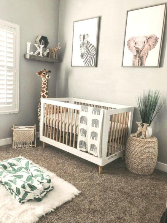 quarto de bebê com temática de safari