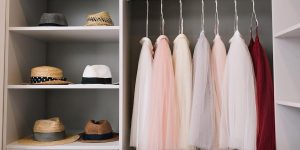 Surpreenda-se com essas 5 dicas de organização de guarda-roupa; a 3ª é a minha favorita