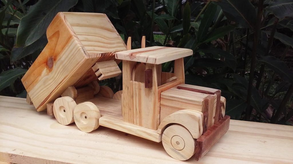 O artesanato em madeira reciclável do jeito que nunca viu; essas 5 ideias vão te ESPANTAR