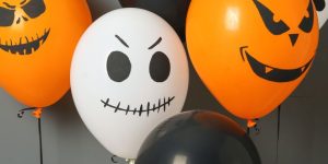 balões de fantasma como lembrancinhas de halloween