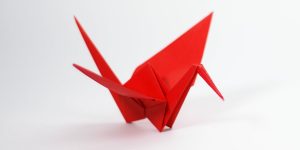 Como fazer um tsuru: saiba os passos certos para ter um origami desse pássaro oriental simbólico