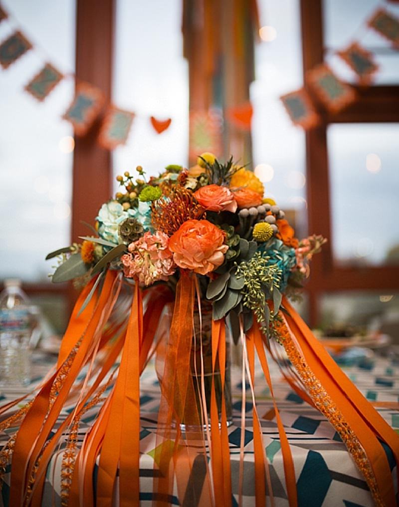 decoração de casamento com laranja queimado