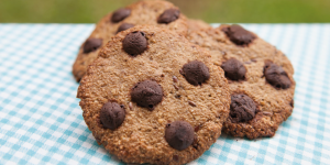 Receita de Cookies com Gotas de Chocolate que ninguém resiste pelo sabor caseiro