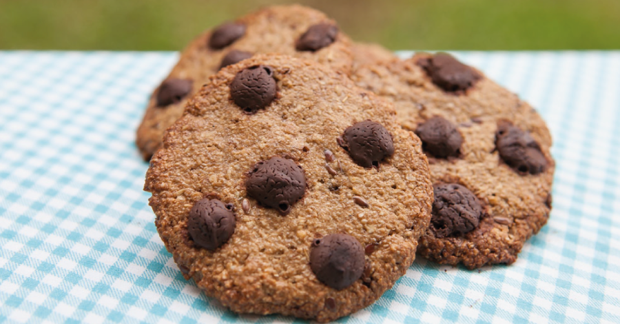Receita de Cookies com Gotas de Chocolate que ninguém resiste pelo sabor caseiro