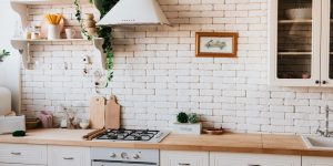 8 dicas para economizar na reforma da cozinha: veja sugestões ESSENCIAIS para gastar pouco nessa tarefa