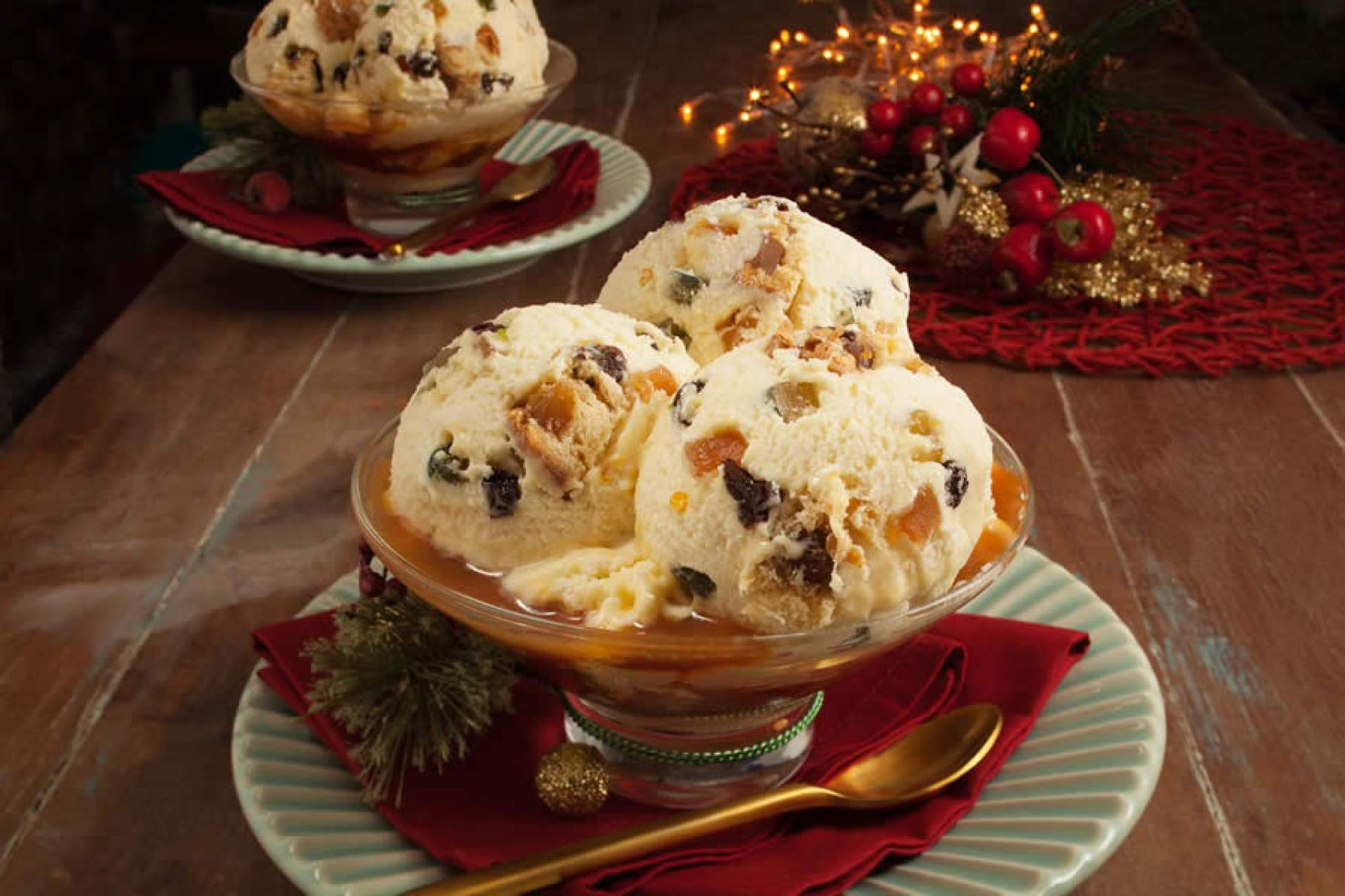 Receita de Sorvete de Panetone para você usar os restinhos dessa comida e criar algo gostoso no Natal