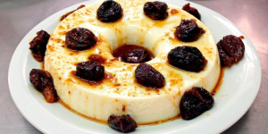 Receita de Manjar Branco, uma sobremesa cremosa e fácil para o Ano Novo