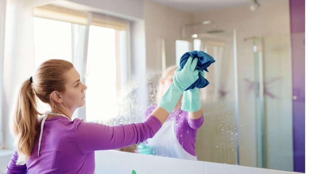 Como deixar seu banheiro brilhando em 5 minutos: siga ESTES truques de limpeza pouco conhecidos e veja o resultado