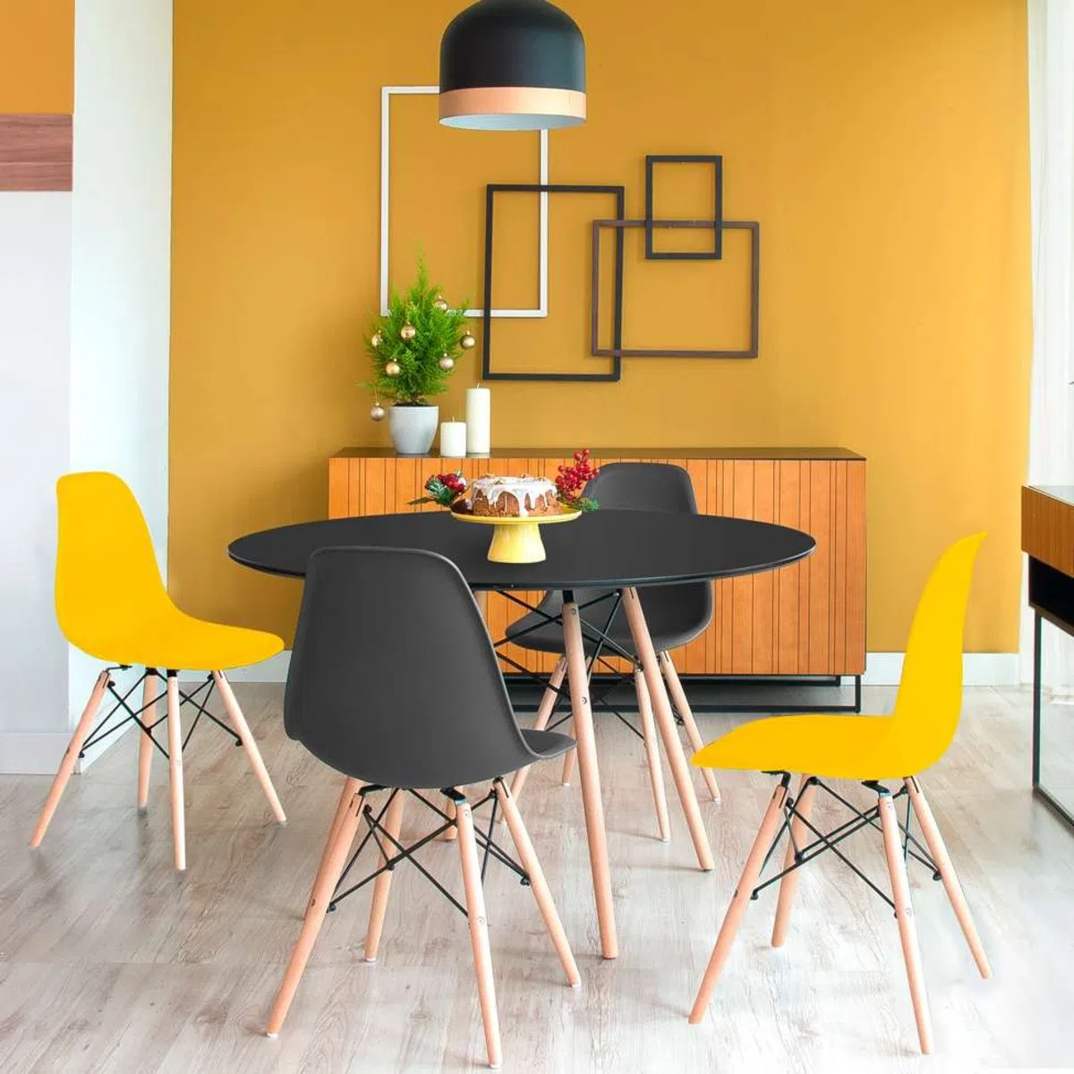 cadeiras amarelas na decoração da sala de jantar