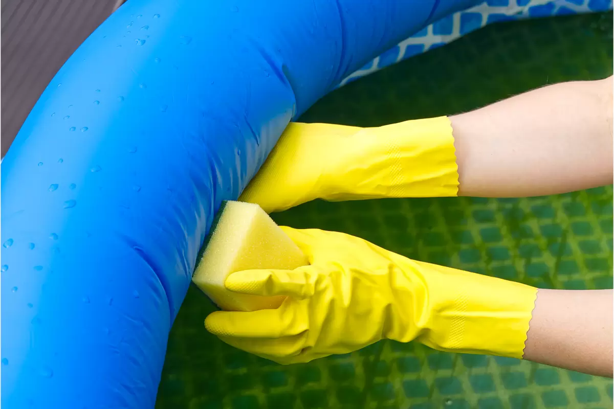 limpeza de piscina inflável
