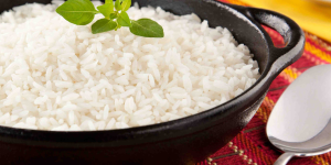 Receita de Arroz Branco. ESTE é o segredo para preparar um arroz perfeito para acompanhar qualquer prato