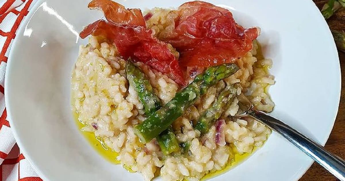 Receita de Risoto de Aspargos, receitinha italiana que complementa seu almoço ou jantar e fica uma delícia