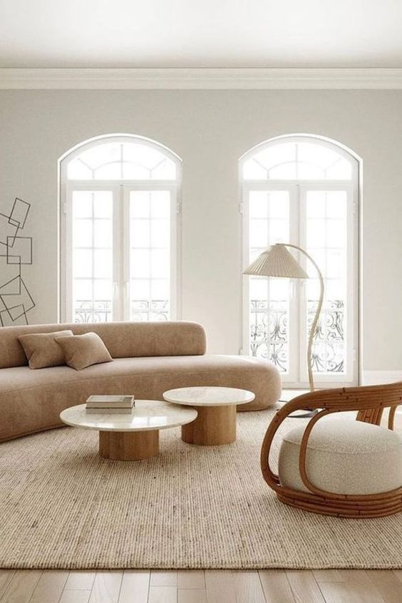 estilo escandinavo com janelas amplas e iluminaçao natural