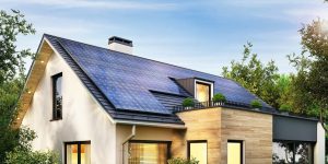 casa com painéis solares