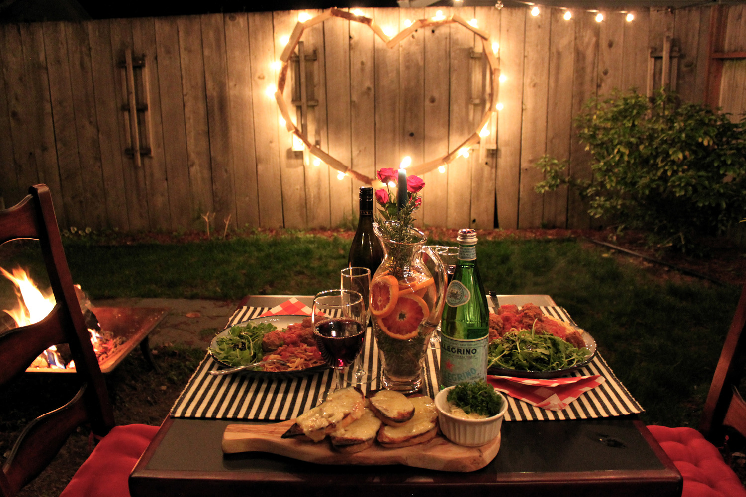 jantar de dia dos namorados em quintal