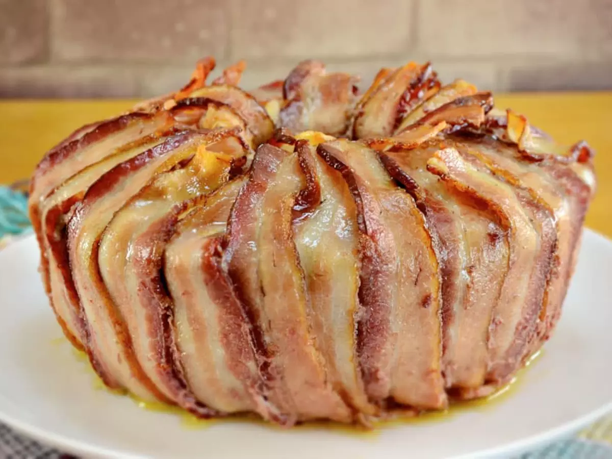 Bolo de Carne com Bacon