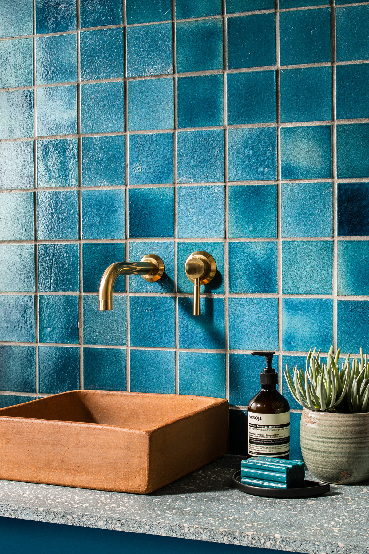 azulejos sustentáveis em banheiro