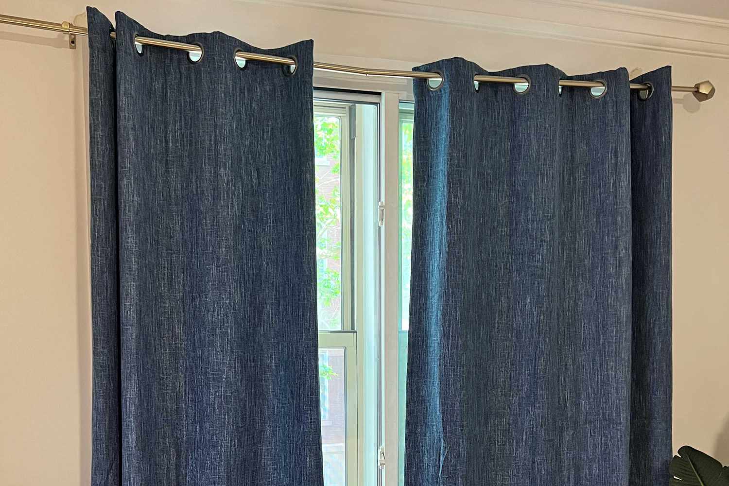 cortinas blackout azul-escuras