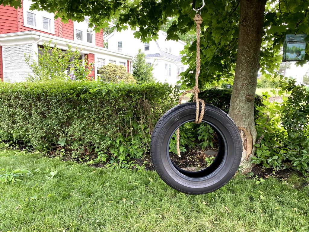 balanço de pneu em quintal