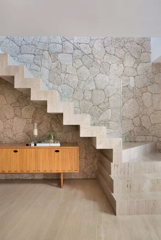escada em marmore travertino e pedra