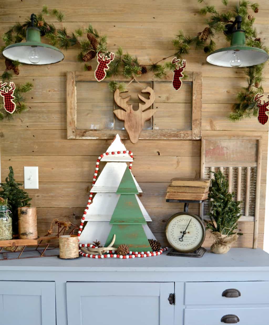 decoração rústica de natal em aparador