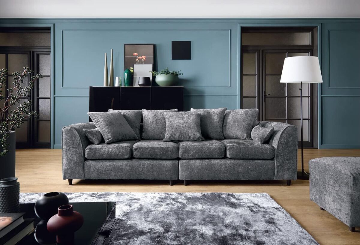 sofá grande cinza