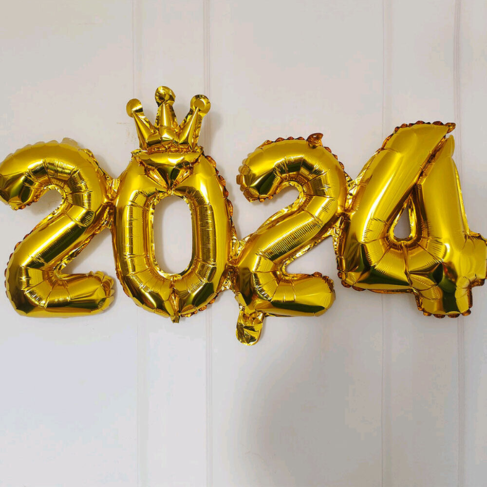 balões dourados datando 2024